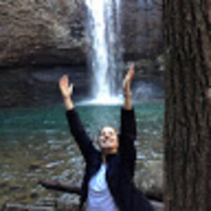 Meet your Posher, Leslie